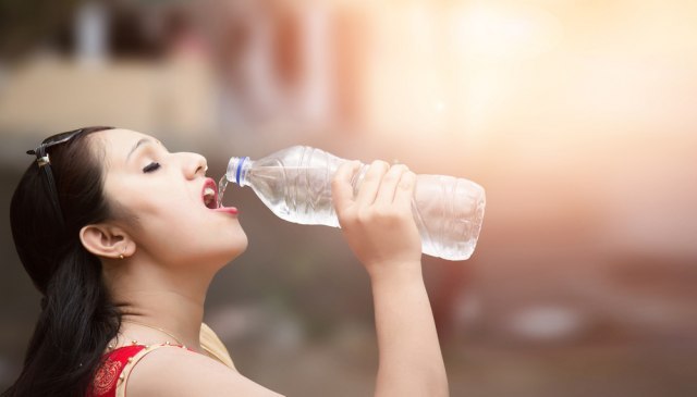 Doktorka iz Hitne upozorava: "Ovaj napitak nikako ne smete piti po vruæini, nastaæe haos"